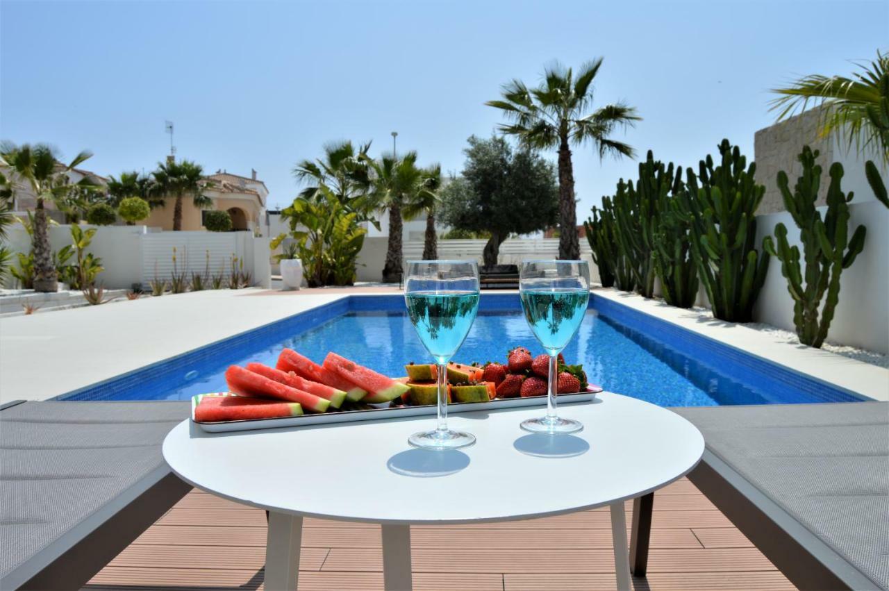 Villa With Private Pool Llobregales Εξωτερικό φωτογραφία